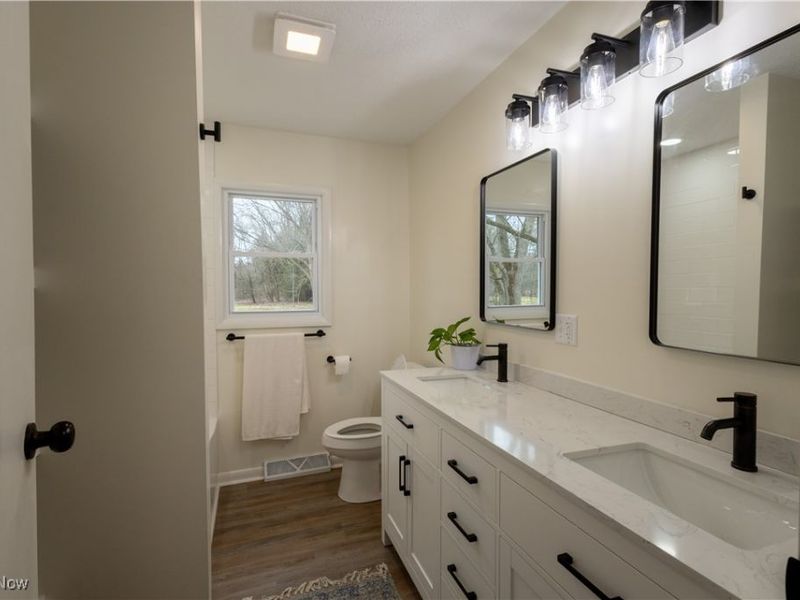 12966 Edison Street NE, Alliance, OH 44601 Photo 12