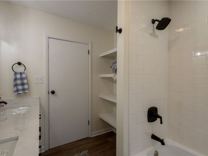 12966 Edison Street NE, Alliance, OH 44601 Photo 13