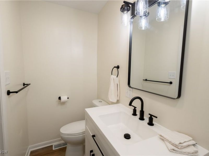 12966 Edison Street NE, Alliance, OH 44601 Photo 22