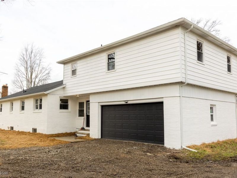 12966 Edison Street NE, Alliance, OH 44601 Photo 4