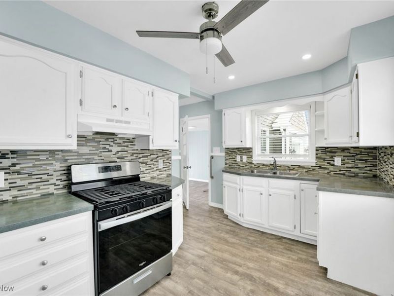 106 N Lake Street, South Amherst, OH 44001 Photo 10