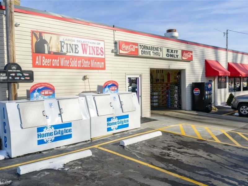 707 N Crater Avenue, Dover, OH 44622 Photo 3