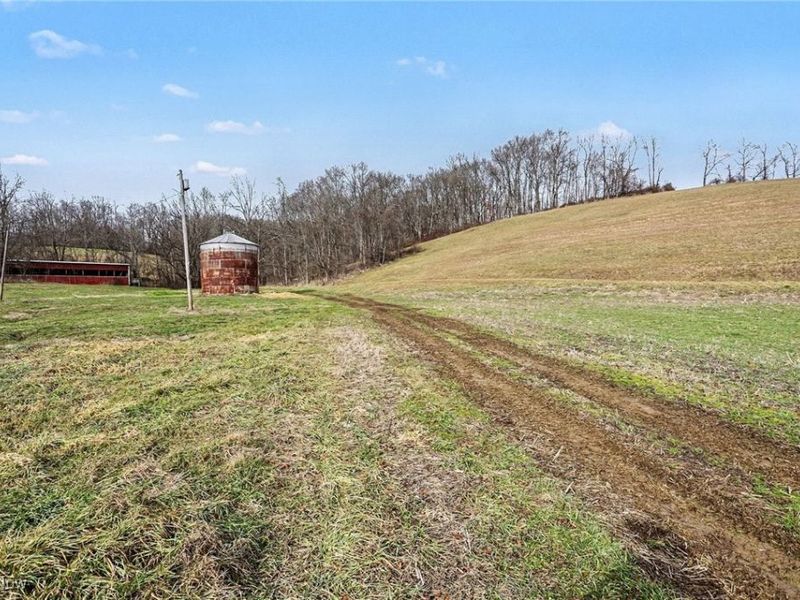 Cr 402, Warsaw, OH 43844 Photo 12