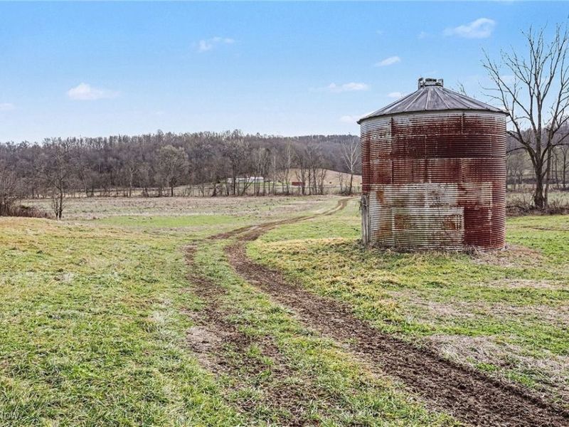 Cr 402, Warsaw, OH 43844 Photo 7