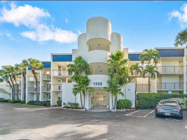 1555 S Federal Highway, Unit 206, Delray Beach, FL 33483