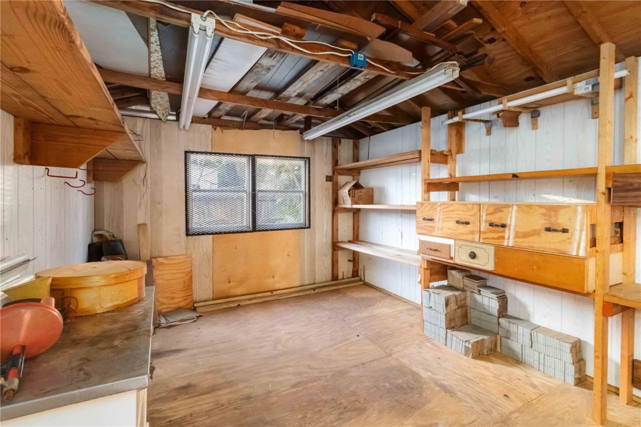 2529 W Crest Avenue, Tampa, FL 33614 Photo