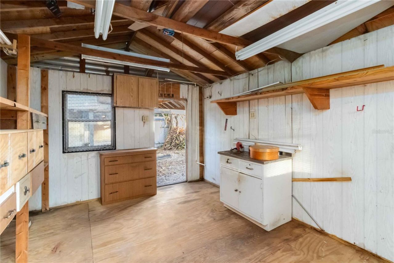 2529 W Crest Avenue, Tampa, FL 33614 Photo