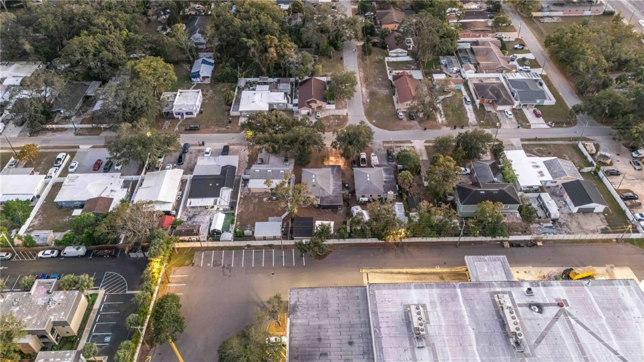 2529 W Crest Avenue, Tampa, FL 33614 Photo