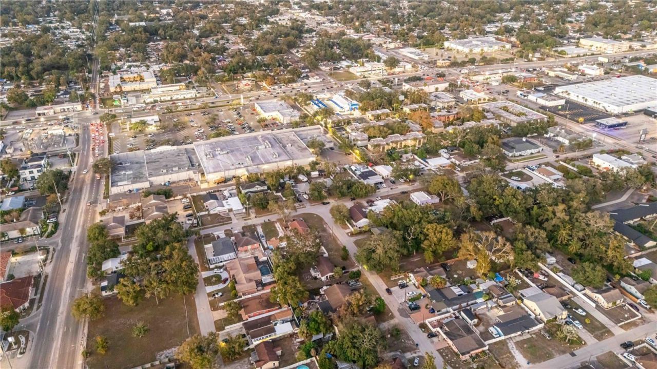 2529 W Crest Avenue, Tampa, FL 33614 Photo