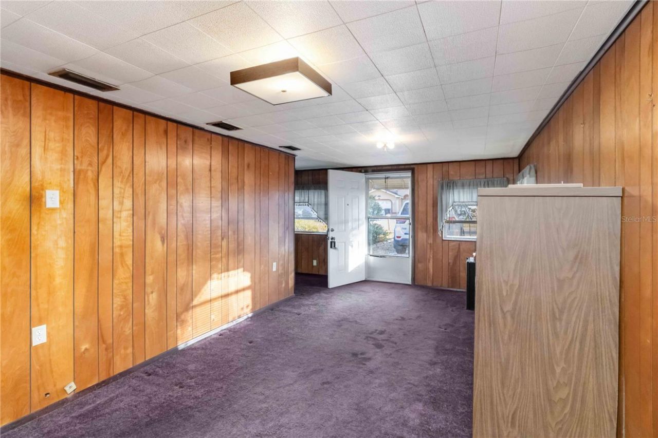 2529 W Crest Avenue, Tampa, FL 33614 Photo