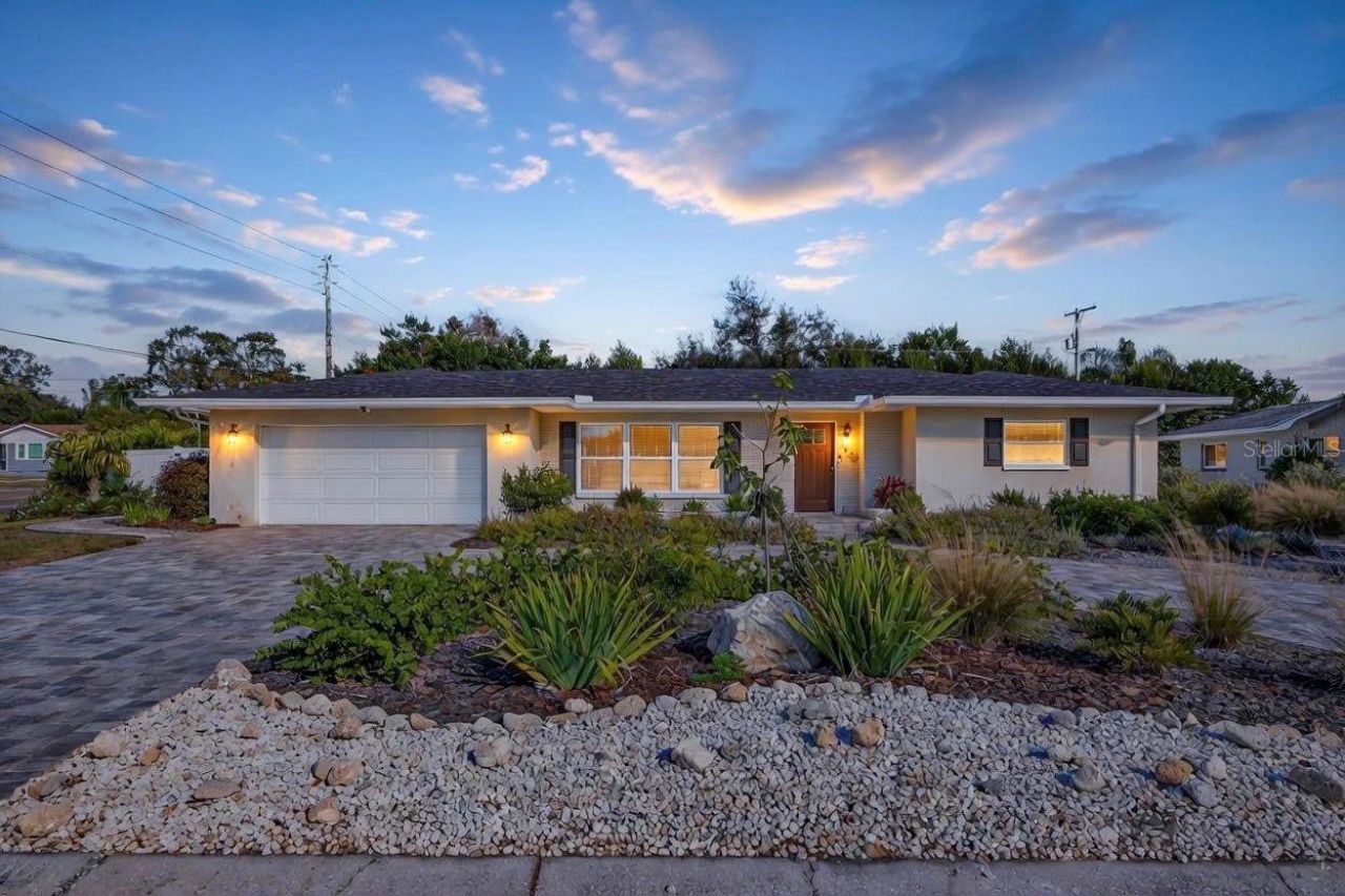 1800 Magnolia Drive, Clearwater, FL 33764 Main Photo