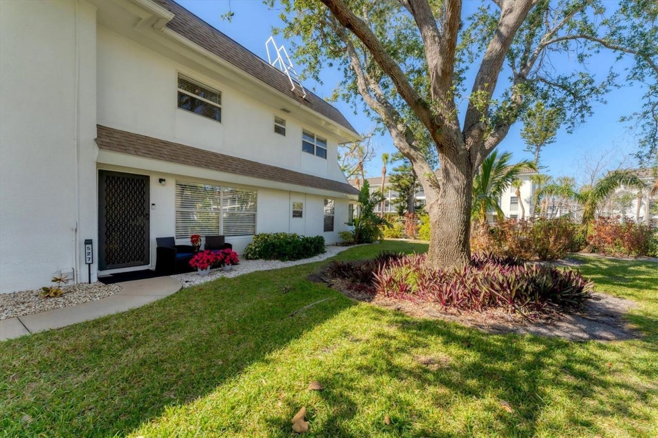 527 Sutton Place, Longboat Key, FL 34228 Photo