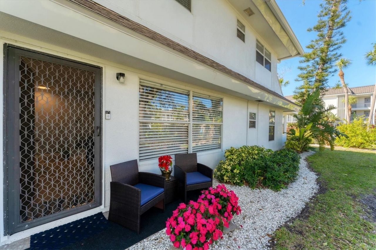 527 Sutton Place, Longboat Key, FL 34228 Photo