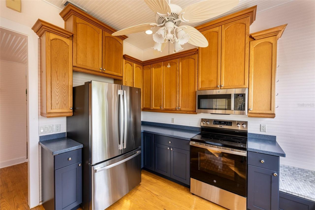 12007 45th Avenue W, Cortez, FL 34215 Photo