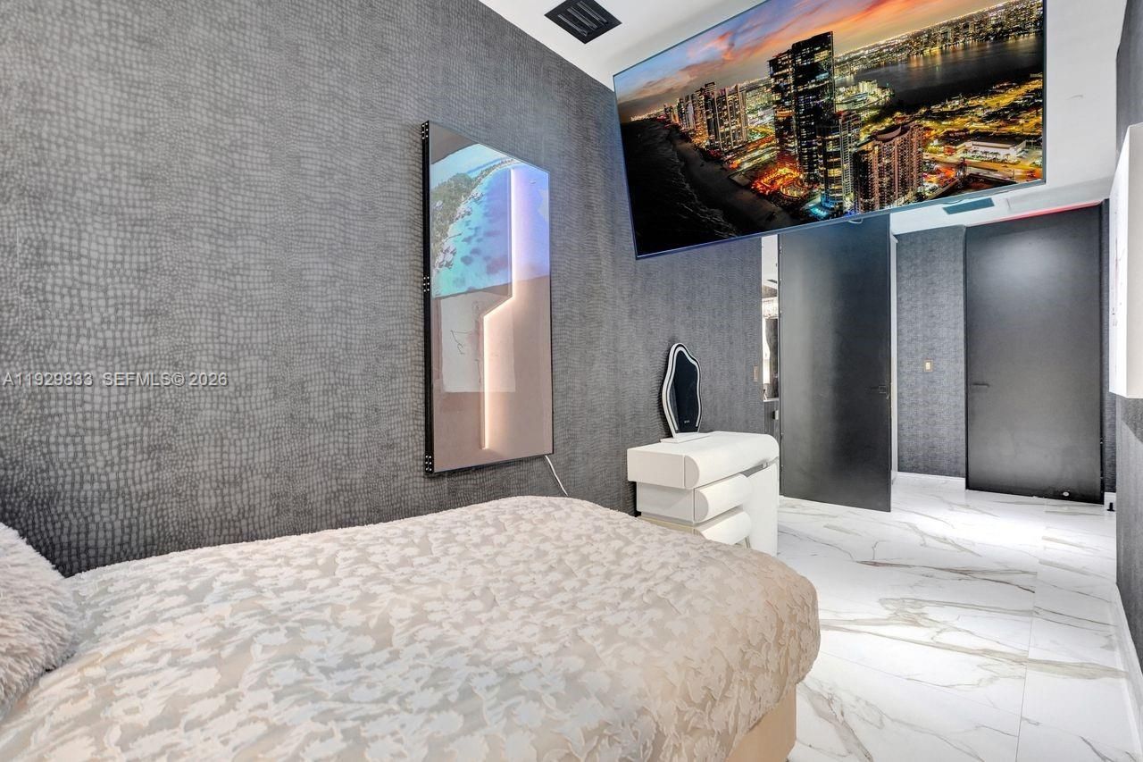 3300 NE 188th St, Unit 210, Aventura, FL 33180 Photo