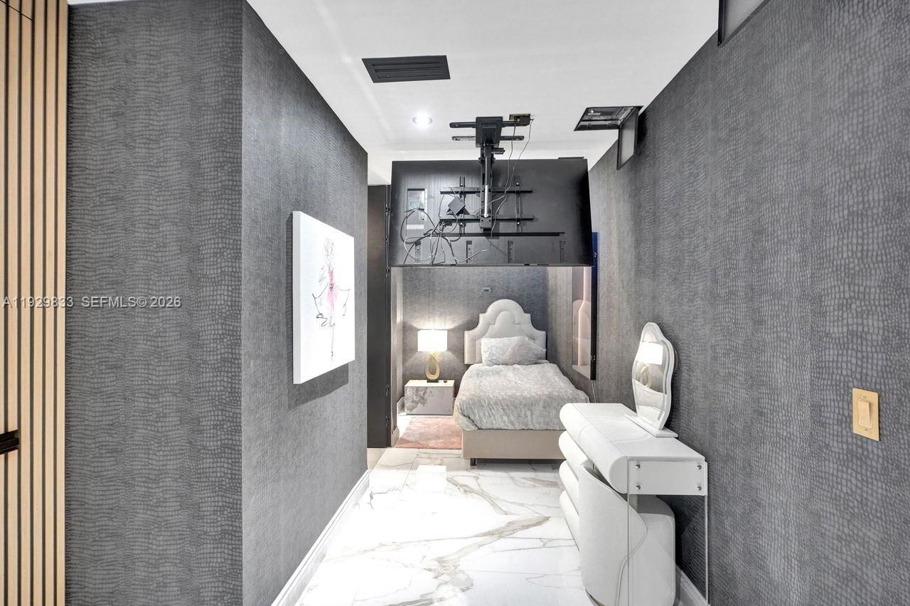 3300 NE 188th St, Unit 210, Aventura, FL 33180 Photo