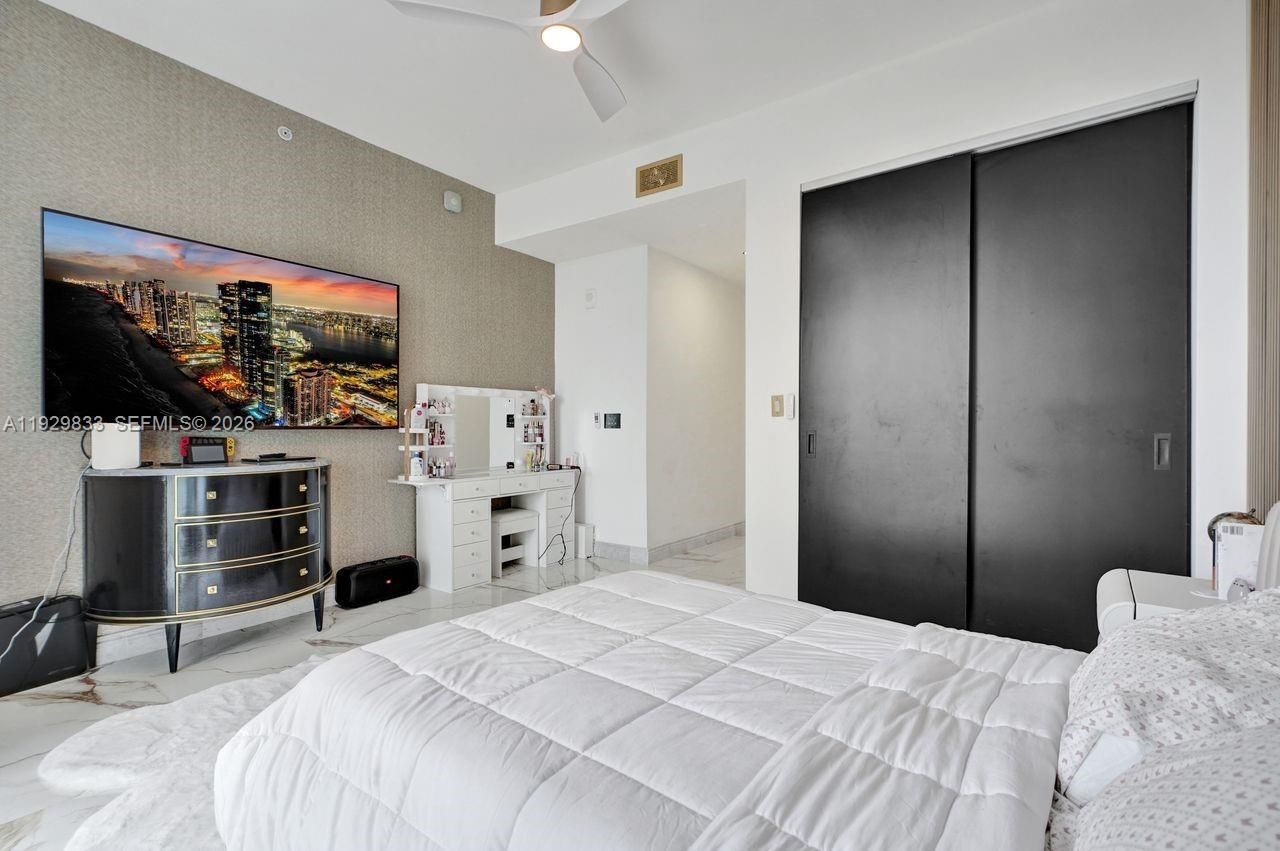 3300 NE 188th St, Unit 210, Aventura, FL 33180 Photo