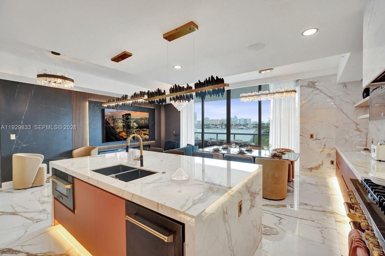 3300 NE 188th St, Unit 210, Aventura, FL 33180 Photo