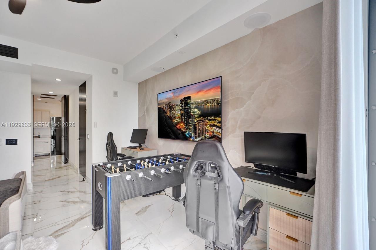 3300 NE 188th St, Unit 210, Aventura, FL 33180 Photo