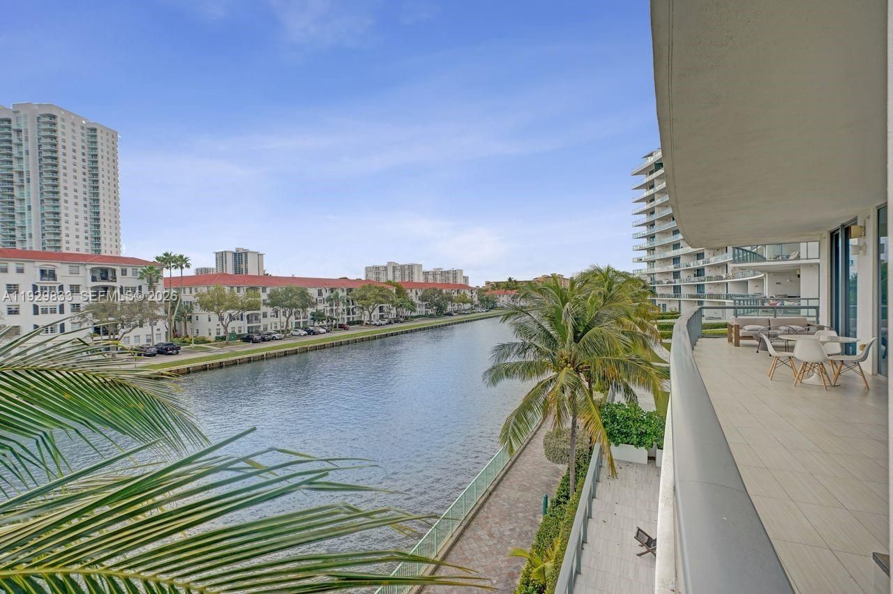 3300 NE 188th St, Unit 210, Aventura, FL 33180 Photo