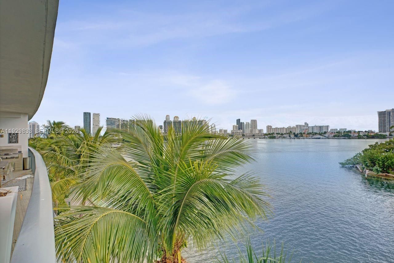 3300 NE 188th St, Unit 210, Aventura, FL 33180 Photo