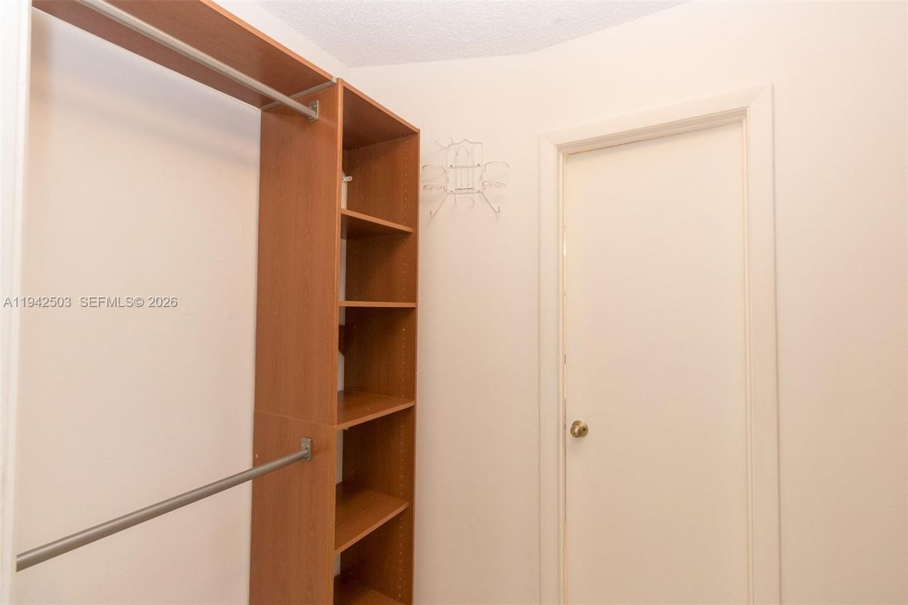 18328 NW 68th Ave, Unit P, Hialeah, FL 33015 Photo