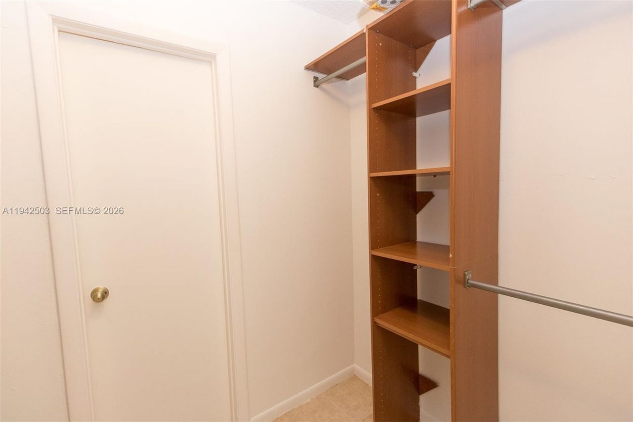 18328 NW 68th Ave, Unit P, Hialeah, FL 33015 Photo