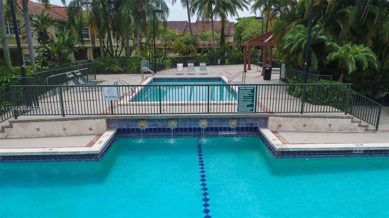 18328 NW 68th Ave, Unit P, Hialeah, FL 33015 Photo