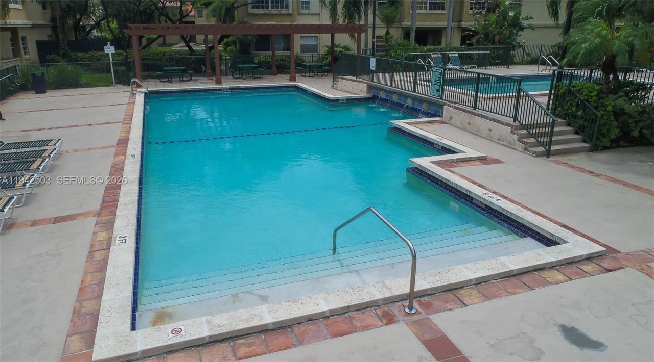 18328 NW 68th Ave, Unit P, Hialeah, FL 33015 Photo