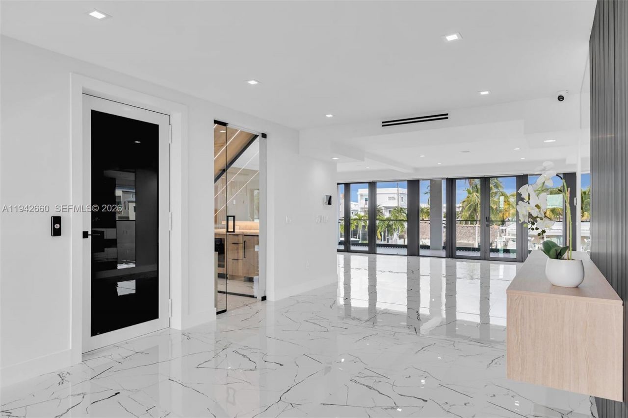 141 Grassy Rd , Key Largo, FL 33037 Photo