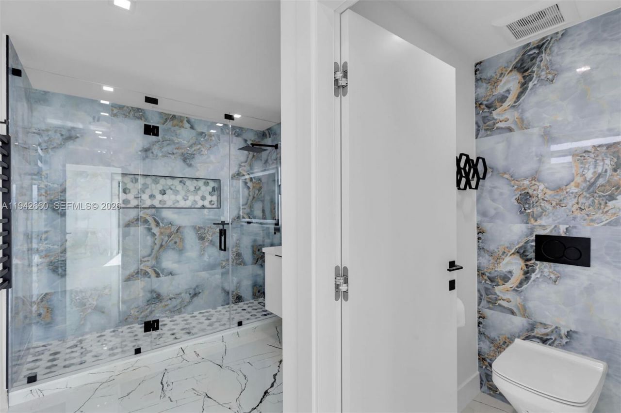 141 Grassy Rd , Key Largo, FL 33037 Photo