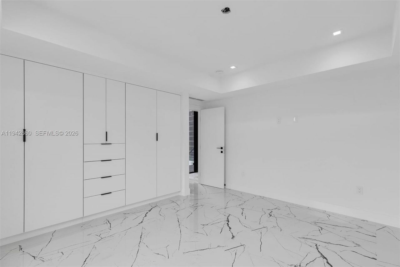 141 Grassy Rd , Key Largo, FL 33037 Photo