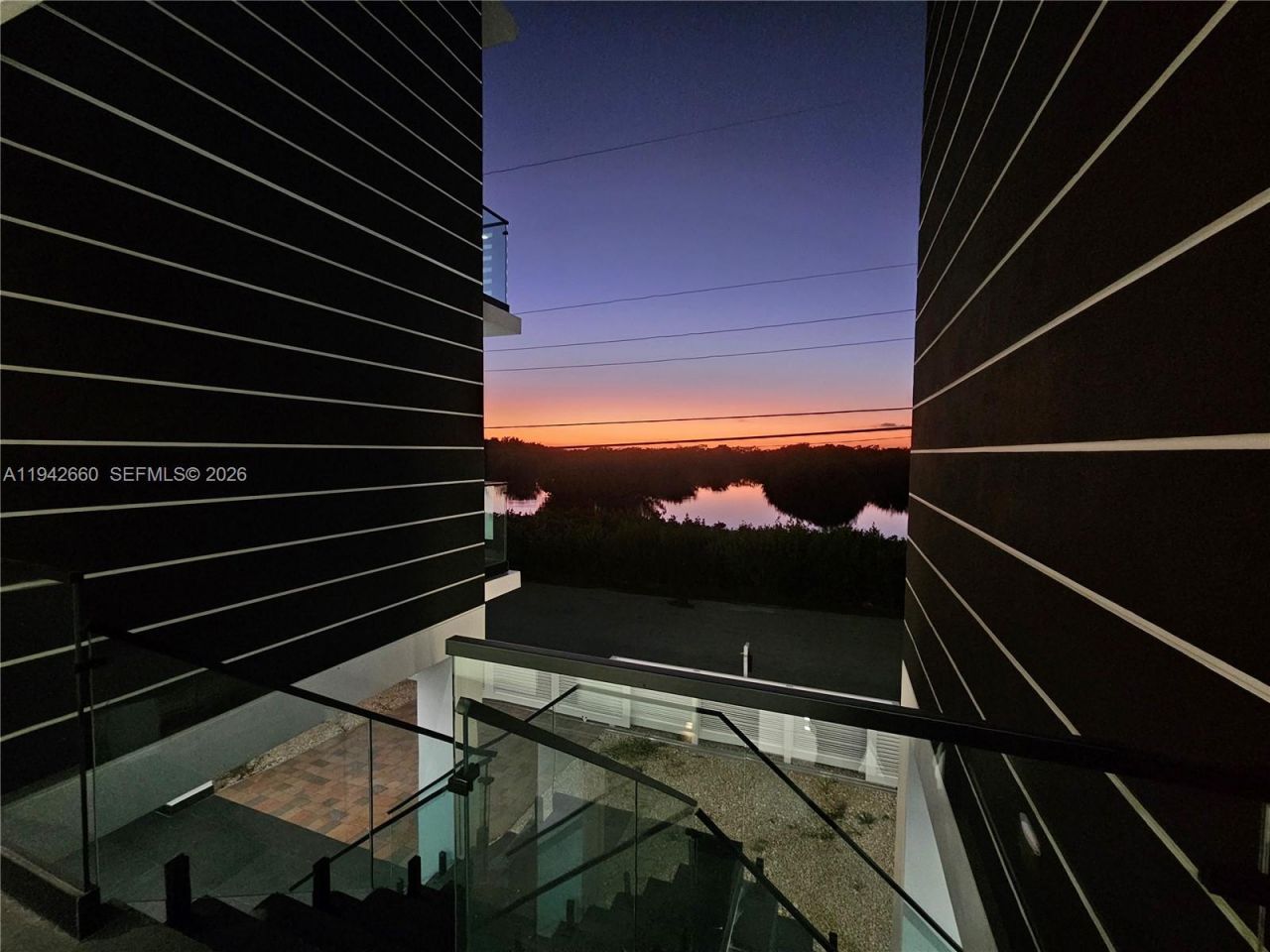 141 Grassy Rd , Key Largo, FL 33037 Photo