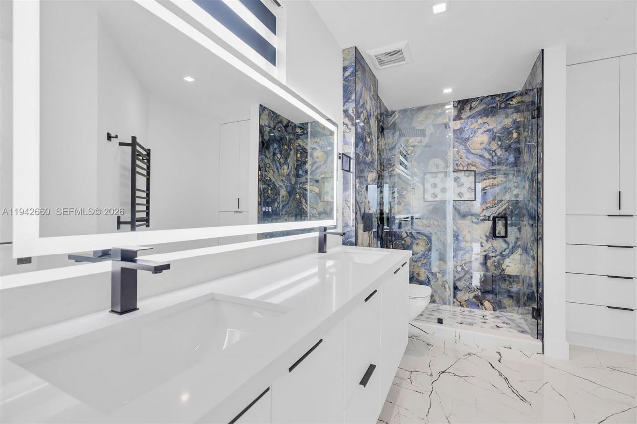 141 Grassy Rd , Key Largo, FL 33037 Photo