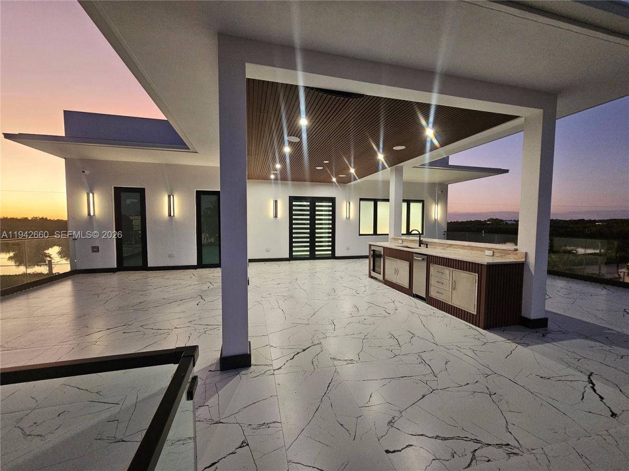 141 Grassy Rd , Key Largo, FL 33037 Photo