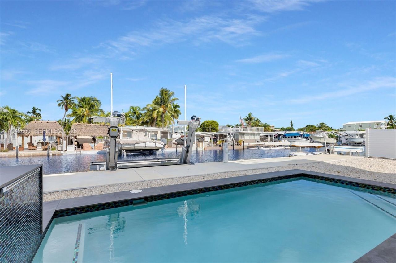 141 Grassy Rd , Key Largo, FL 33037 Photo