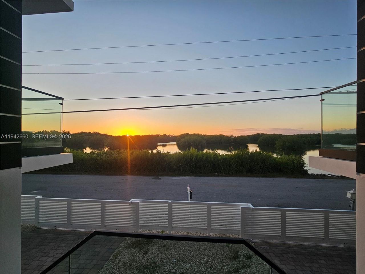 141 Grassy Rd , Key Largo, FL 33037 Photo