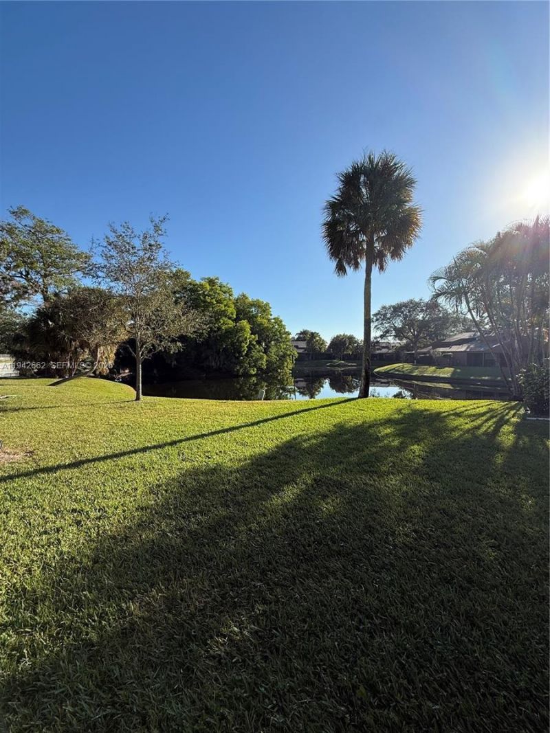 6190 Pine Tree Ln , Tamarac, FL 33319 Photo