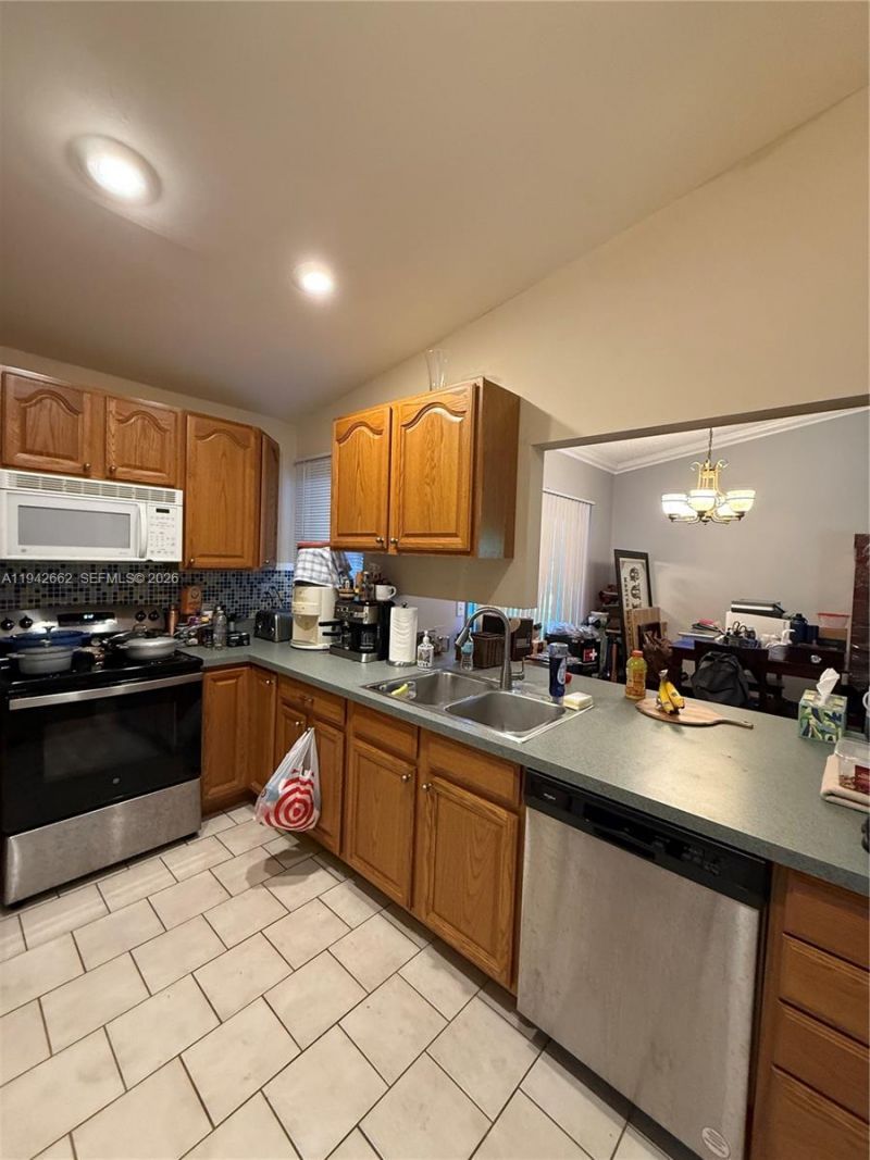 6190 Pine Tree Ln , Tamarac, FL 33319 Photo