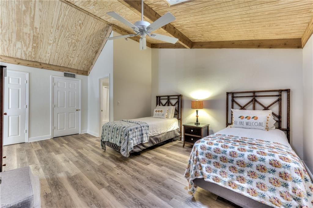 2121 Gulf Beach Villas, Captiva, FL 33924 Photo