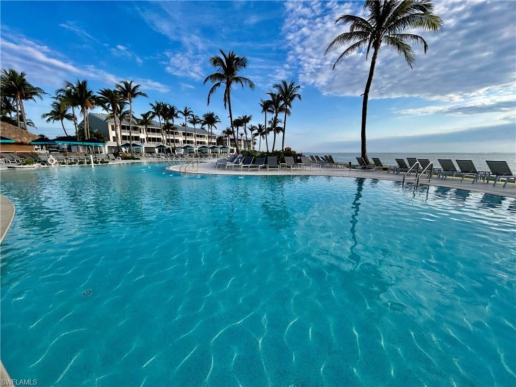 2121 Gulf Beach Villas, Captiva, FL 33924 Photo