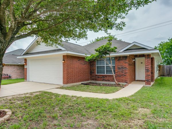 5735 Cardinal Falls, San Antonio, TX 78239