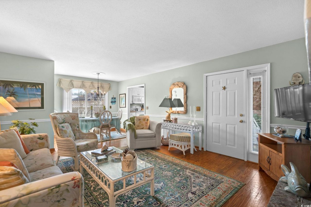 1705 Edge Dr. Photo 10