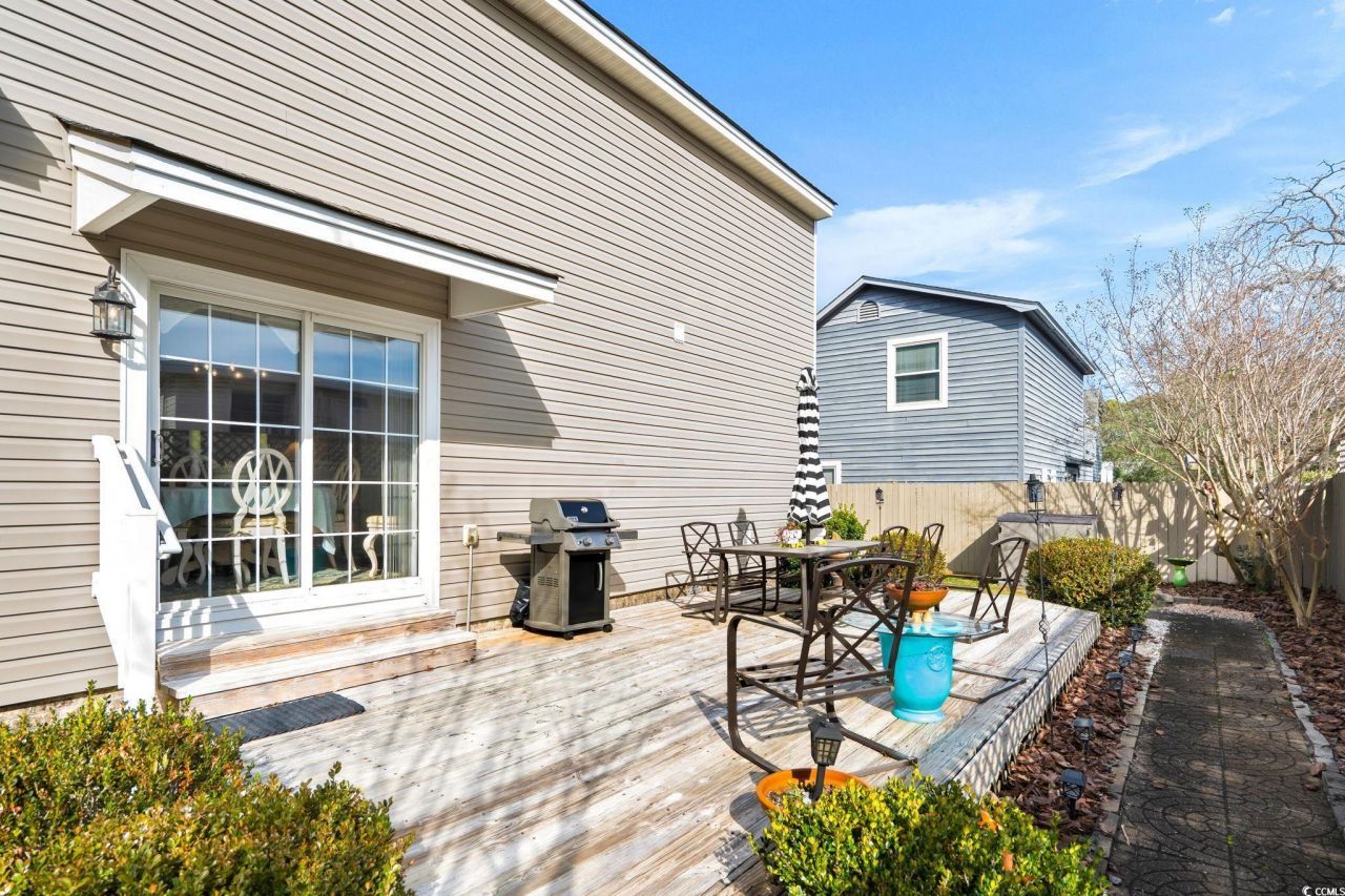 1705 Edge Dr. Photo 18