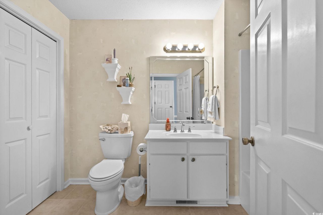 1705 Edge Dr. Photo 24