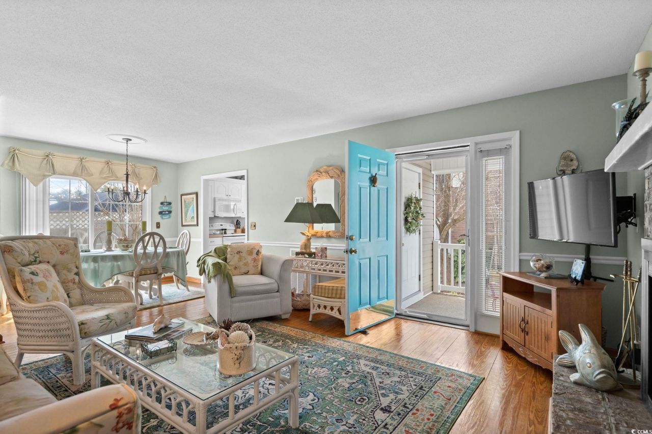 1705 Edge Dr. Photo 7