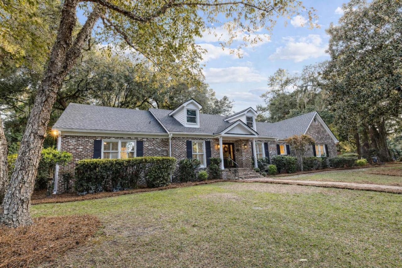 103 President Circle Photo 3