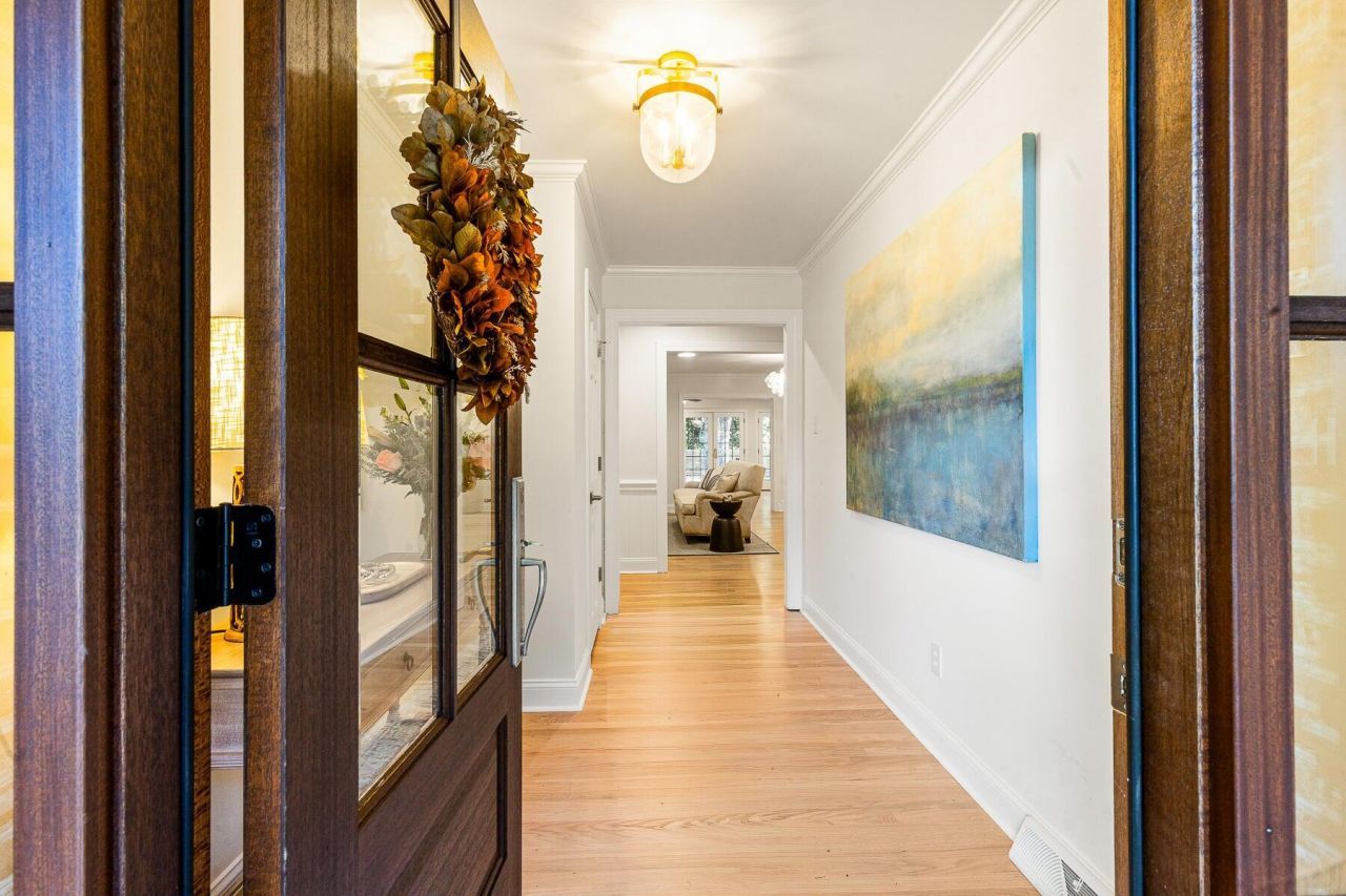 103 President Circle Photo 9