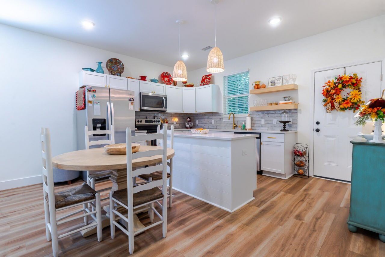 110 Carroll Court Photo 39