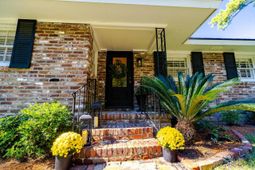 110 Carroll Court photo 4